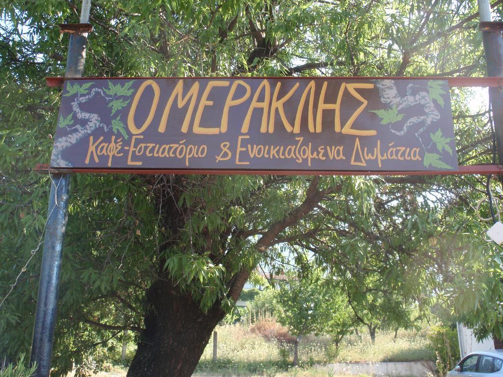 Meraklis Rooms Kariotes Buitenkant foto